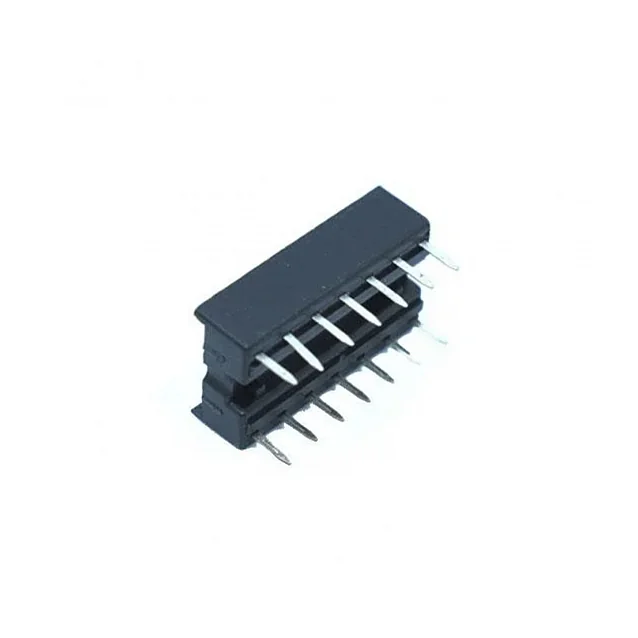 14 Pin DIP IC Socket Base Adaptor — Power & Components — Detail / close-up