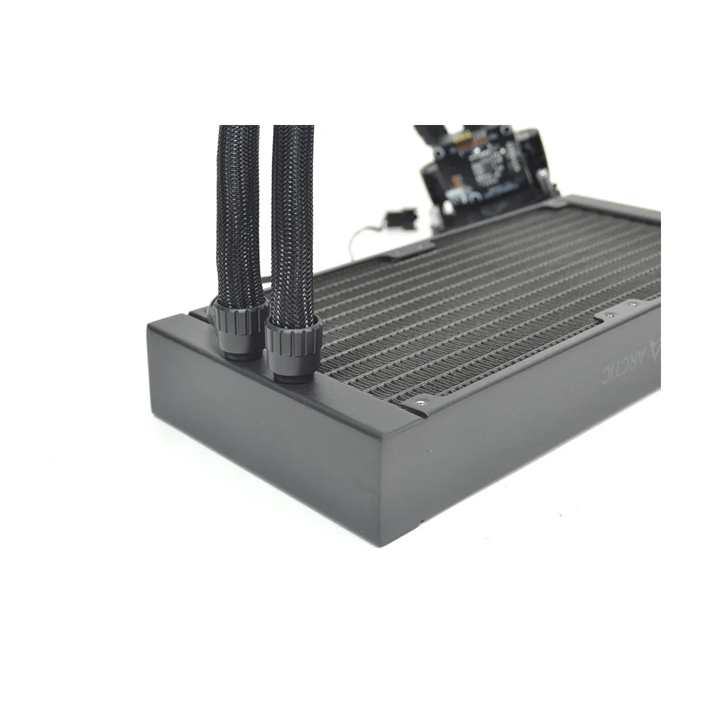 Arctic Liquid Freezer III 240 — Detail / close-up