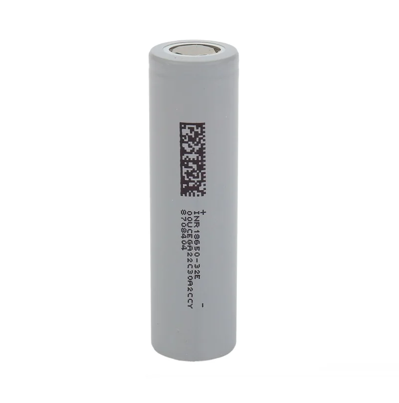 DMEGC INR18650-32E 3.7V 3200mAh 3C Li-Ion Battery — Power & Components — Detail / close-up