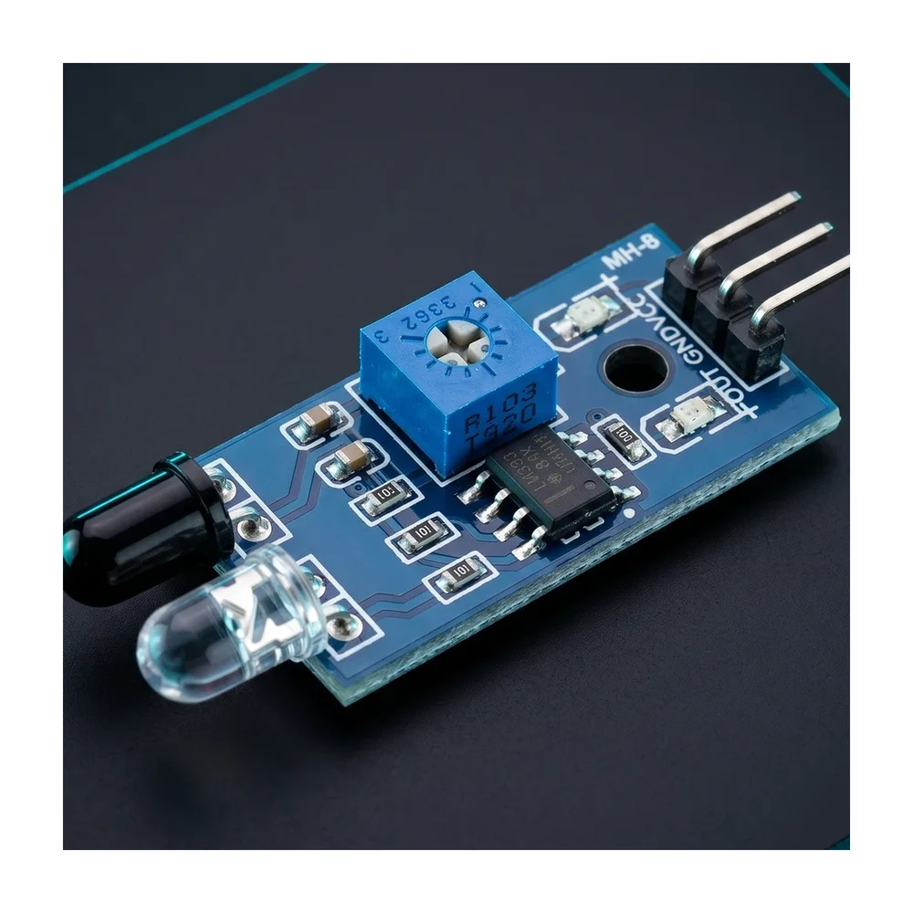 IR Obstacle Avoider Sensor — Detail / close-up
