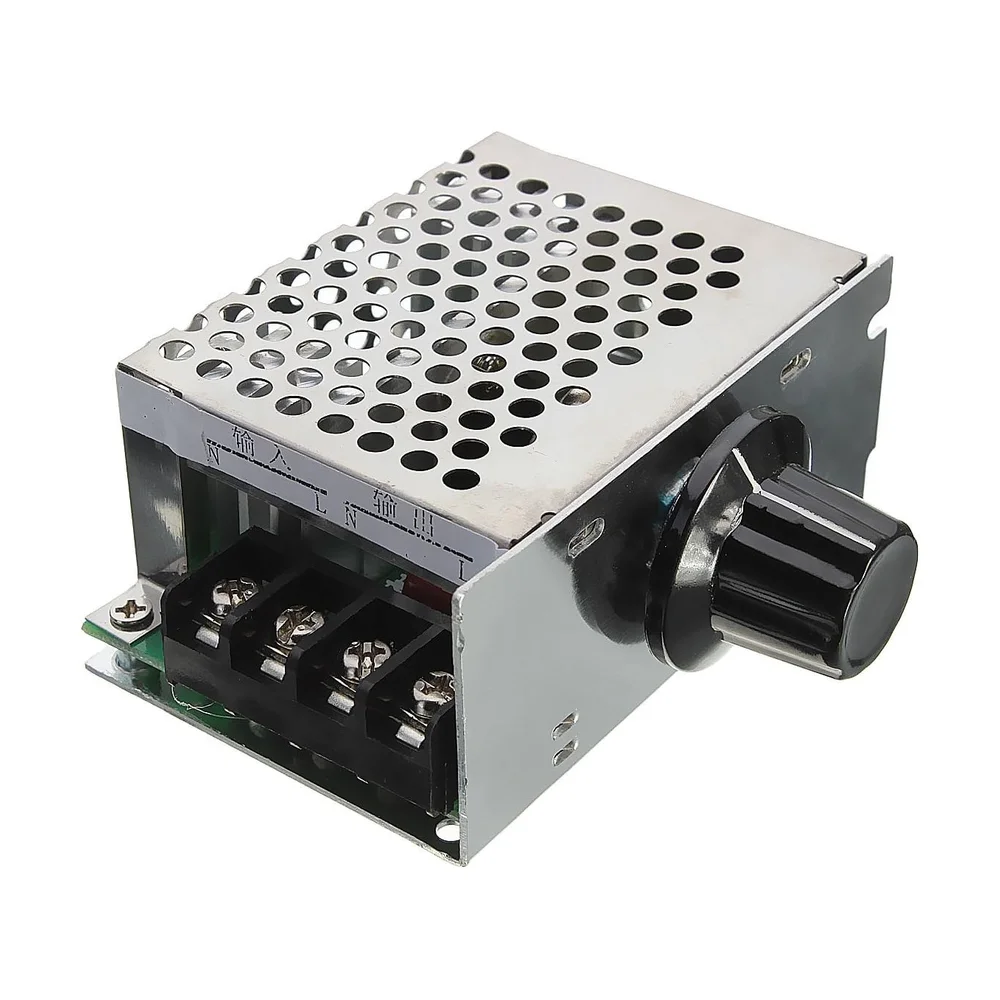 Noctua NA-FC1 PWM Fan Controller — Detail / close-up